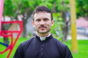 Padre Fabrício Rodrigues: Uma Vida de Fé, Música e Inspiração Encerrada Prematuramente