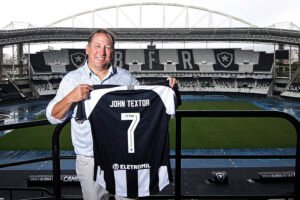 Botafogo vai para o sétimo treinador desde que John Textor comprou SAF; veja cotados