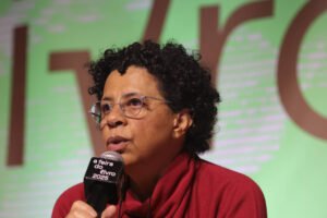 Feira do Livro: Beatriz Bracher e Felinto debatem obras – 21/06/2025 – Ilustrada