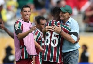 Renato repete esquema contra a Inter e dedica vaga à torcida do Fluminense