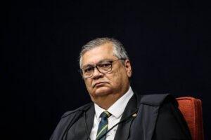 Dino diz que deputado não deve fazer trabalhar remotamente – 18/09/2025 – Brasília Hoje