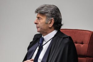 Fux dá presente a bolsonaristas com voto sobre Bolsonaro – 10/09/2025 – Poder