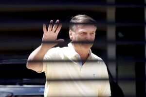 Influenciador e advogada redigiram minuta de anistia – 04/09/2025 – Painel