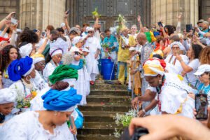 Lavagem da Madeleine, em Paris, tem homenagem a Preta Gil – 14/09/2025 – Ilustrada