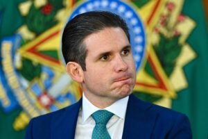 Motta quer redução de pena de Bolsonaro em vez de anistia – 16/09/2025 – Poder