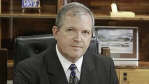 Ministro do TCU critica atuação do Ibama e acusa órgão de travar desenvolvimento