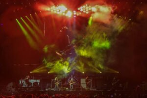 Monsters faz transição ao hard rock e aposta em veteranos – 04/04/2026 – Ilustrada