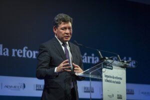 Deputado negocia aumentar repasse semestral aos municípios – 24/05/2026 – Painel