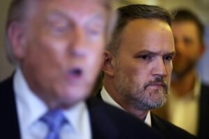 Governo Trump propõe novo tarifaço de 25% contra Brasil – 02/06/2026 – Economia