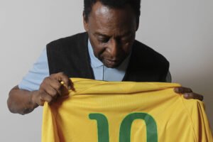 Trio é preso no RJ ao negociar itens da memória esportiva – 13/07/2026 – Esporte